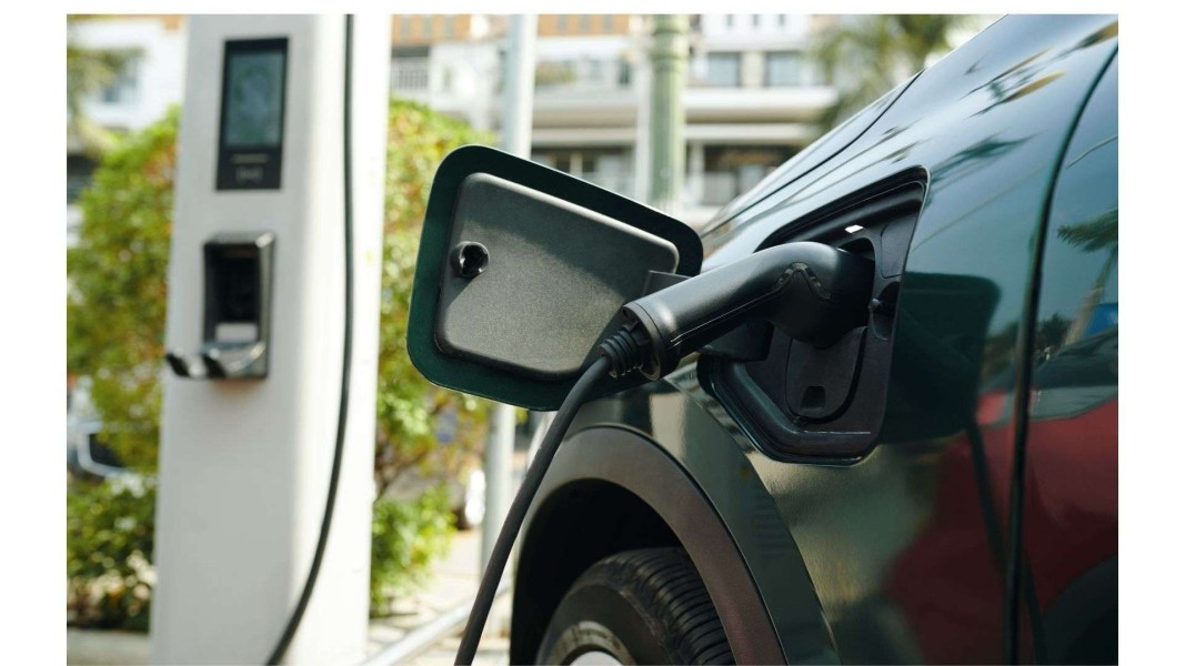 Mengapa Mobil Listrik Menjadi Solusi Paling Tepat Untuk Masa Depan Transportasi