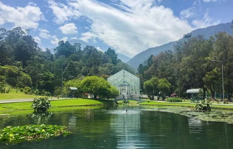 6 Wisata Alam Favorit di Jakarta dan Jawa Barat