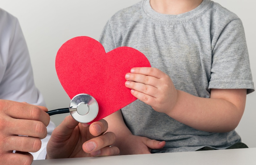 Kenali Gejala dan Penyebab Penyakit Jantung Bawaan pada Anak