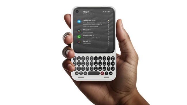 HP Android Mirip BlackBerry Clicks Communicator Harga dan Spesifikasi