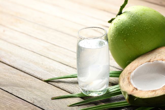 Tips Minum Air Kelapa untuk Turunkan Berat Badan