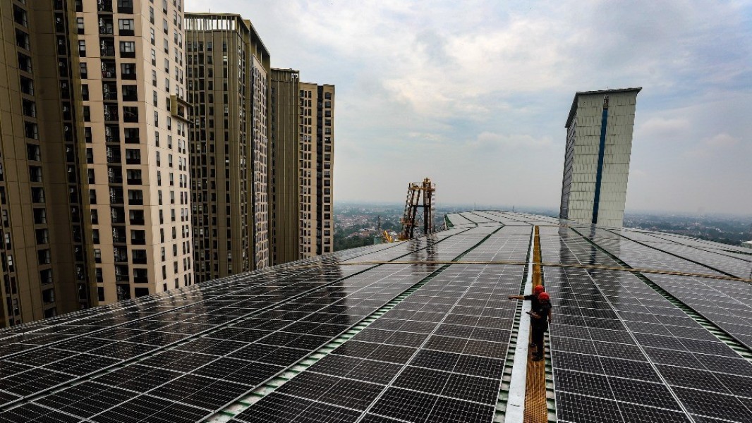 PLTS Atap Dorong Efisiensi Energi dan Keberlanjutan Industri Kesehatan