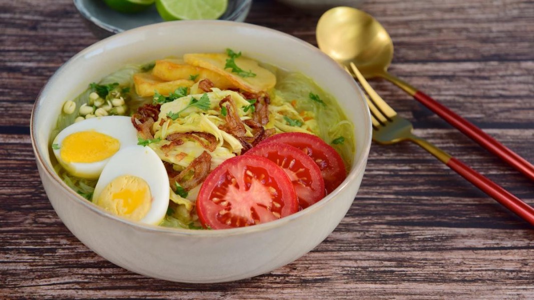 11 Soto Legendaris di Surabaya dengan Cita Rasa Menggoda Lidah dan Tak Pernah Sepi Pembeli