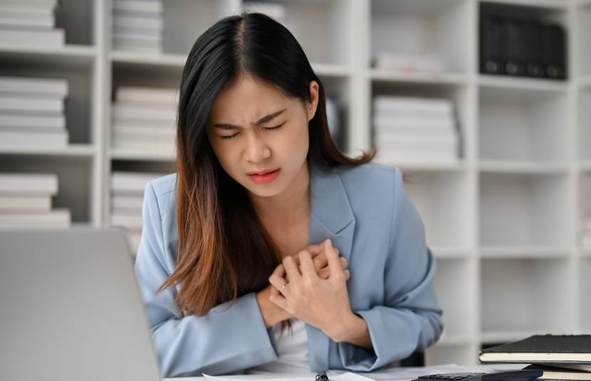 Nyeri Dada Sering Diabaikan Ternyata Bisa Jadi Alarm Jantung