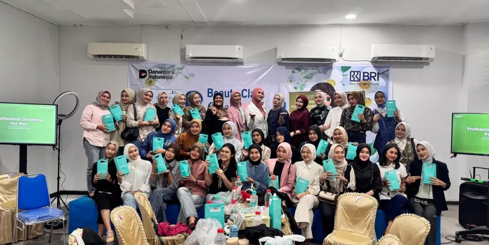 Standar Baru Pelayanan Nasabah: BRI Solo Baru Gelar Grooming Class