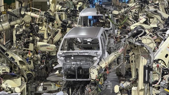 Pasar Mobil Listrik Impor Meledak, Industri Otomotif RI Tertekan