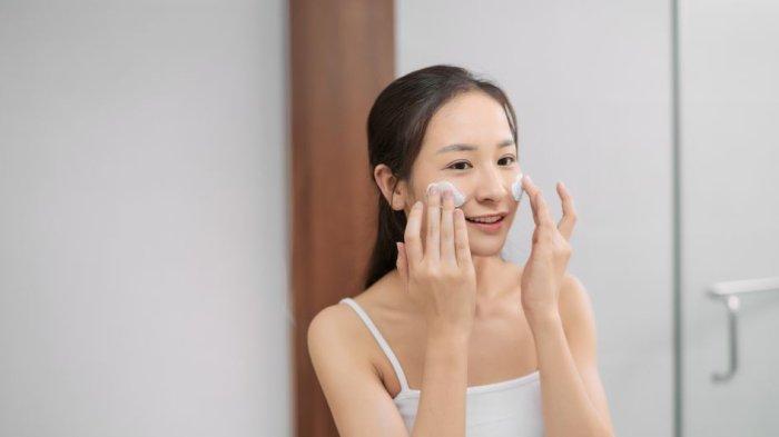 Rahasia Skincare Wanita Korea: Teknik Layering dan Pijat Wajah