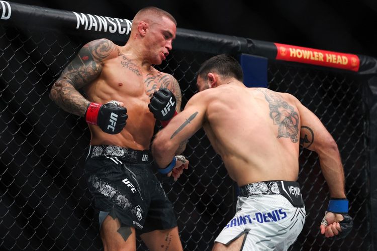 Max Holloway Siap Tampil Gemilang di UFC 318