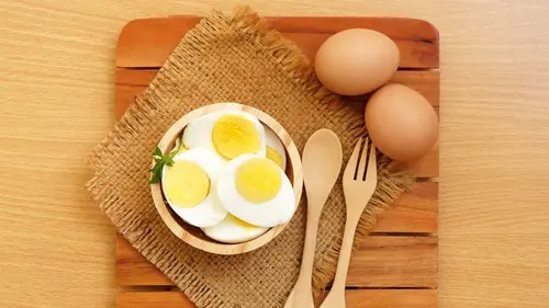 5 Makanan yang Sebaiknya Tidak Dikonsumsi Bersamaan dengan Telur