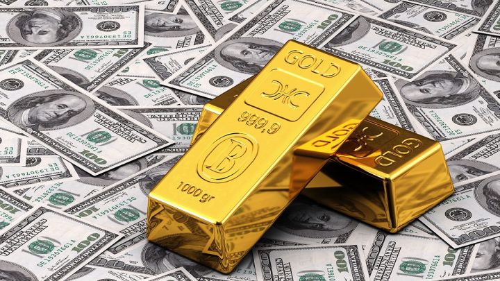 Investasi Emas atau Simpan Dolar AS, Mana yang Lebih Menguntungkan Saat Ini?