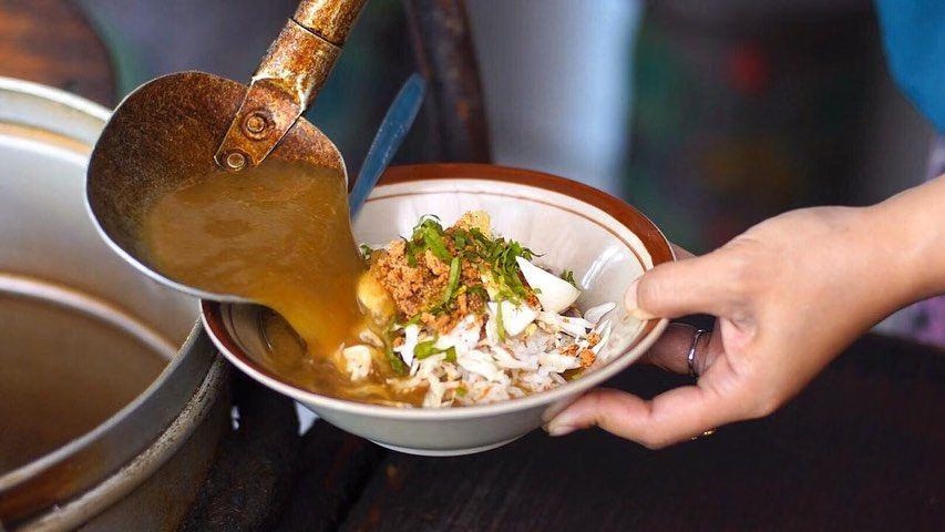 Jelajah 12 Warung Soto Malang Paling Populer Kuahnya Mantap Nikmat Kental