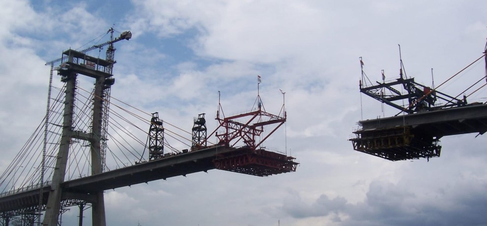 Hutama Karya Rayakan Harhubnas Dengan Jembatan Ikonik