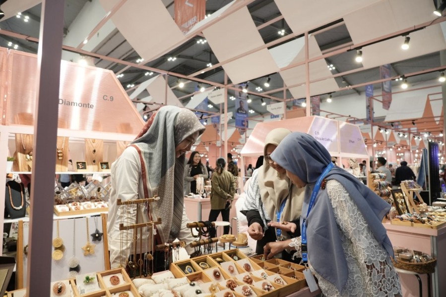 BRI UMKM EXPO(RT) 2025 Hadirkan Juicy Luicy hingga Tulus!