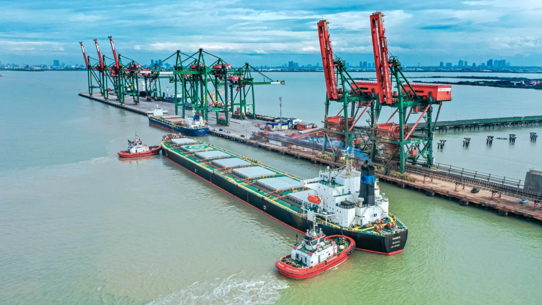 Terminal Teluk Lamong Siapkan Strategi Kelancaran Logistik Lebaran 2025