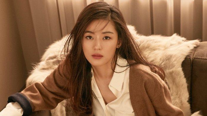 Langkah Mandiri Aktris Korea Jun Ji Hyun: Meniti Arah Baru