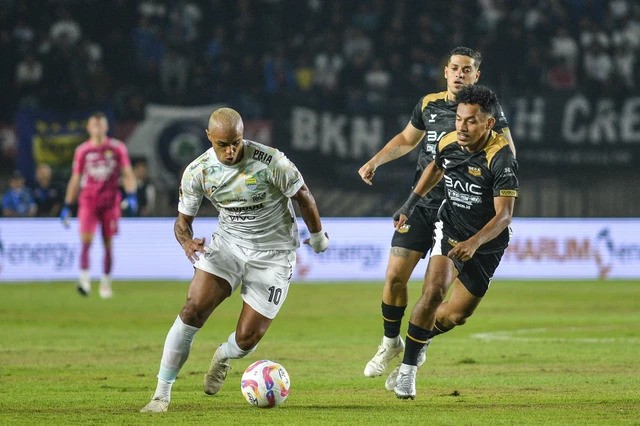 Persib vs Dewa United: Pertarungan Tujuan Berbeda Pekan Ini