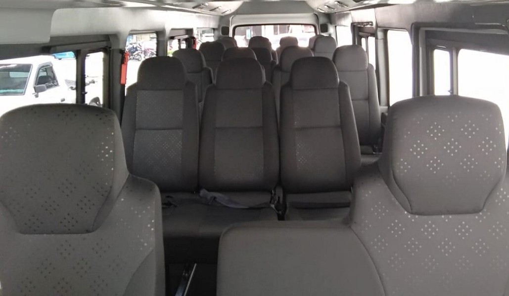 Mobil Elf Muat Berapa Orang, Ini Kapasitas sesuai Jenisnya
