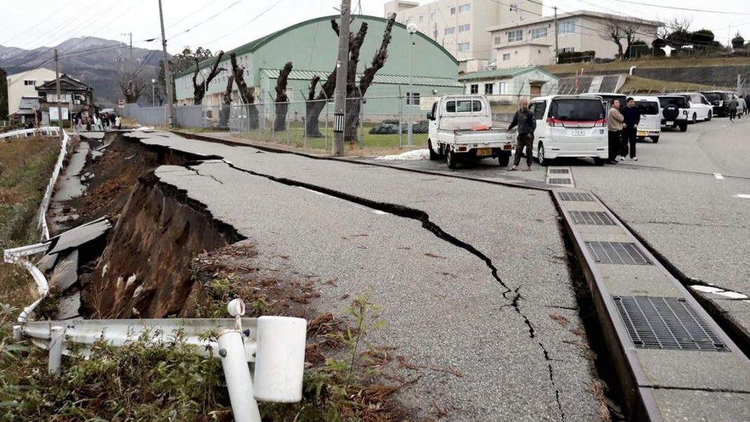 Penerbangan ke Jepang Terganggu Setelah Gempa