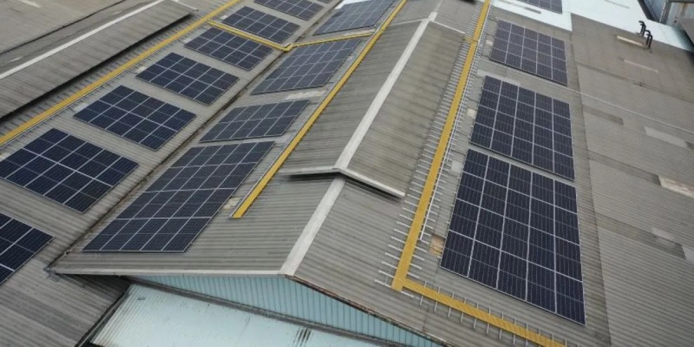 Optimisme Masa Depan Cerah PLTS Atap Didukung Sistem Pengelolaan Limbah Modern