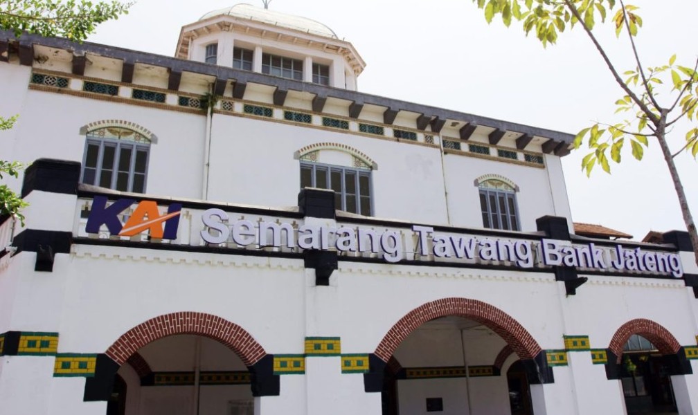 KAI Imbau Penumpang Stasiun Semarang Datang Lebih Awal Jelang Semarang Night Carnival KAI Imbau Penumpang Stasiun Semarang Datang Lebih Awal Jelang Semarang Night Carnival