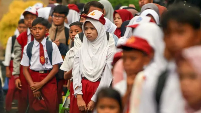 Sekolah Rakyat Jadi Contoh Pendidikan Karakter