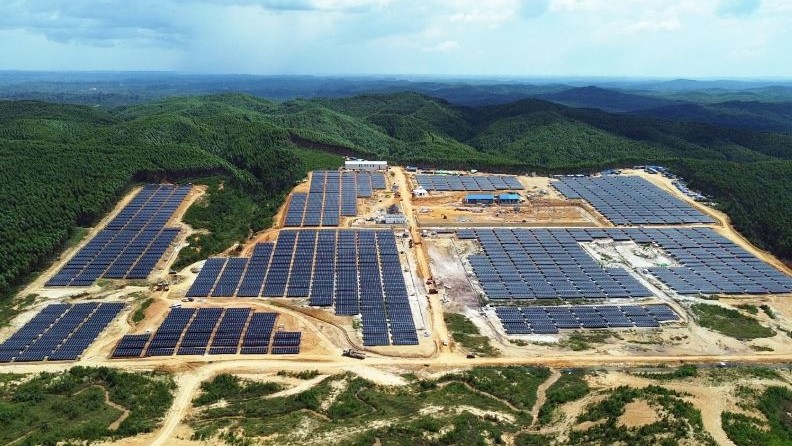 Revisi Skema Harga Listrik Energi Terbarukan Didorong Untuk Dukung Investasi Hijau di Indonesia