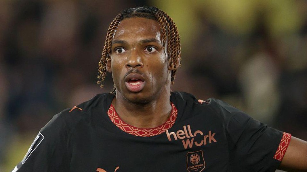 Liverpool Raih Bek Masa Depan, Kalahkan Chelsea di Bursa Transfer