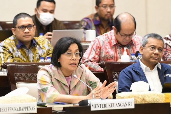 Gaji 13 Pensiunan PNS Golongan IV Tertinggi di 2025: Pencairan Dimulai Juni, Sri Mulyani Pastikan Transfer Sesuai PMK Nomor 23 Tahun 2025
