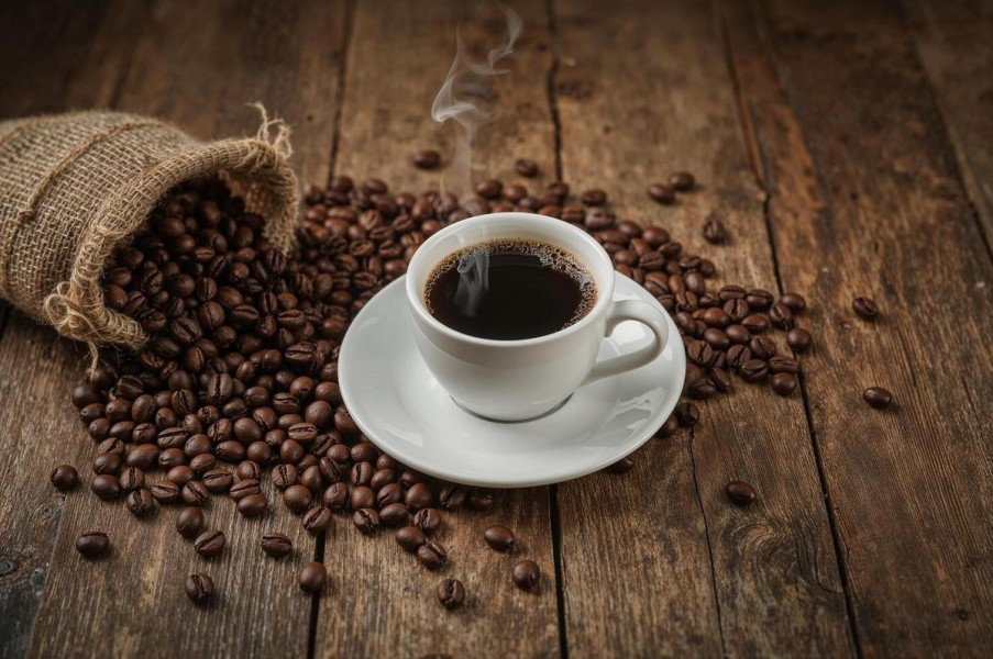 Kebiasaan Minum Kopi Saat Puasa Perlu Diatur Agar Tidak Ganggu Kesehatan Tubuh