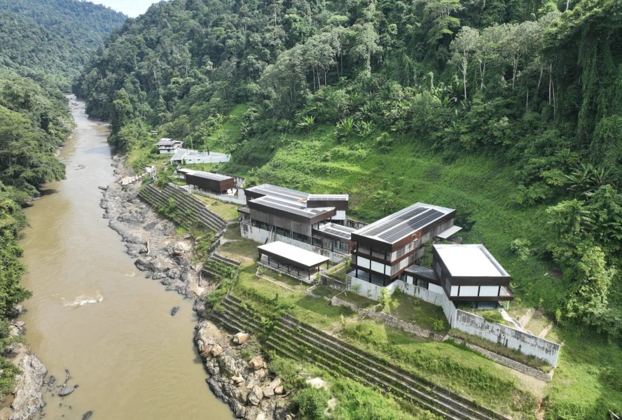 Dengan Semangat Militan, ADHI Karya Rampungkan Pembangunan PLBN Labang di Ujung Perbatasan Negeri