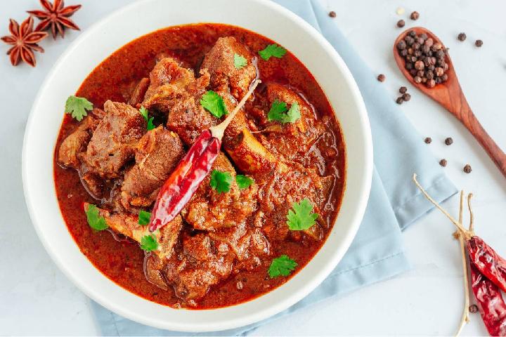 Kenikmatan Pedas yang Menggoda Selera dan Risiko Kesehatan yang Perlu Diwaspadai