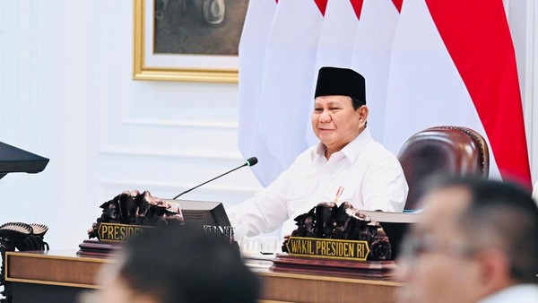 Prabowo Subianto Dorong Supermarket Koperasi Desa