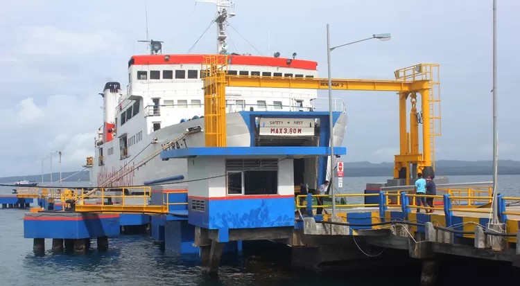 Layanan Kapal Ferry Kupang Larantuka Sabu Hari Jumat 14 November 2025