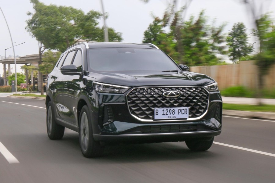 Perbandingan Chery Tiggo 8 CSH dan Honda CR-V Hybrid: Pilihan SUV Premium yang Cerdas dan Efisien