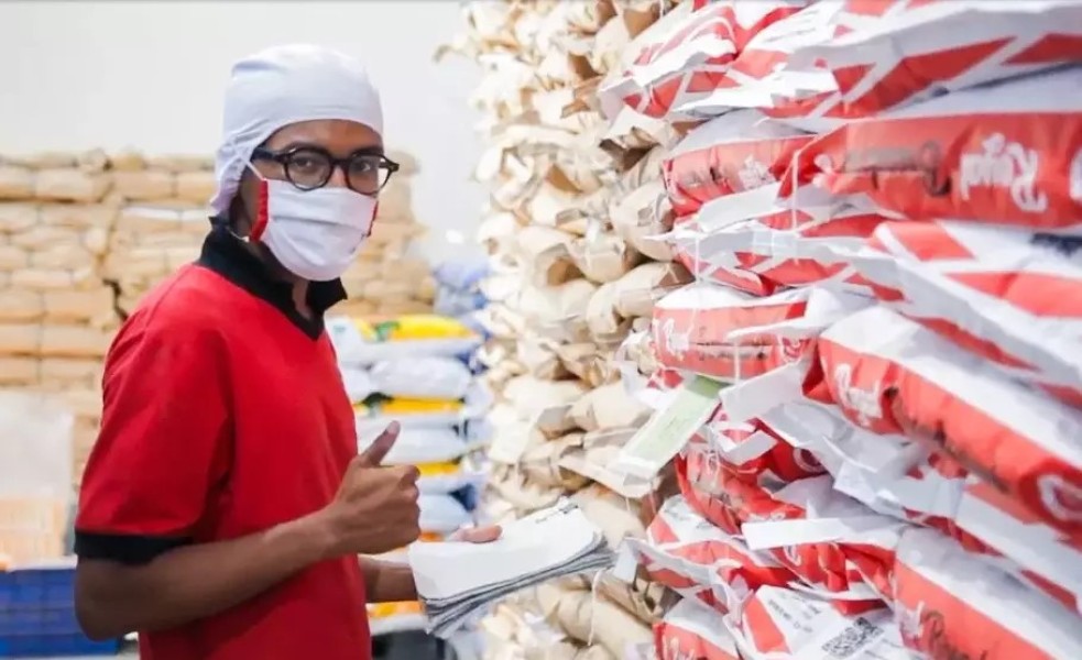 Saham Raja Roti Melonjak Signifikan Setelah Umumkan Kolaborasi Triple B