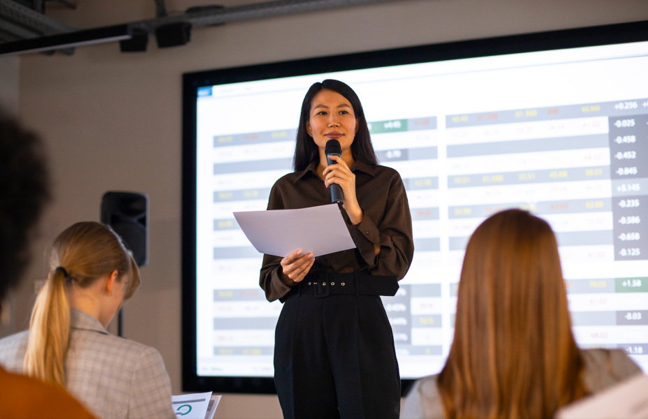Cara Menguasai Public Speaking dengan Percaya Diri dan Efektif