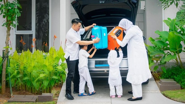 Mudik dengan Mobil Listrik: Tips Aman dan Nyaman untuk Perjalanan Lebaran yang Ramah Lingkungan