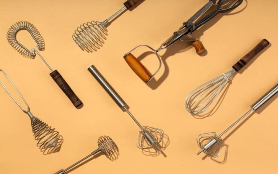 Mengenal Beragam Jenis Whisk untuk Memasak dan Membuat Saus Profesional