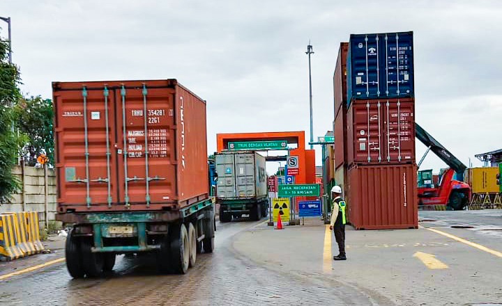 Efisiensi Logistik di Pelabuhan Tanjung Perak: SPSL Hadirkan Pemindai Kontainer untuk Tingkatkan Keamanan dan Produktivitas