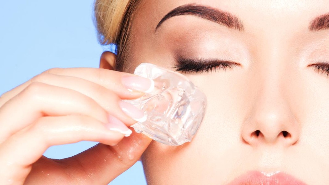 Apakah Air Es Batu Aman Digunakan untuk Perawatan Wajah?