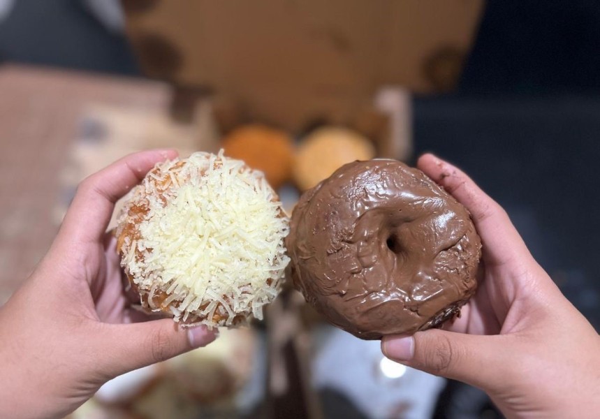 Cicip Donat Pinkan Mambo Viral Harga Fantastis