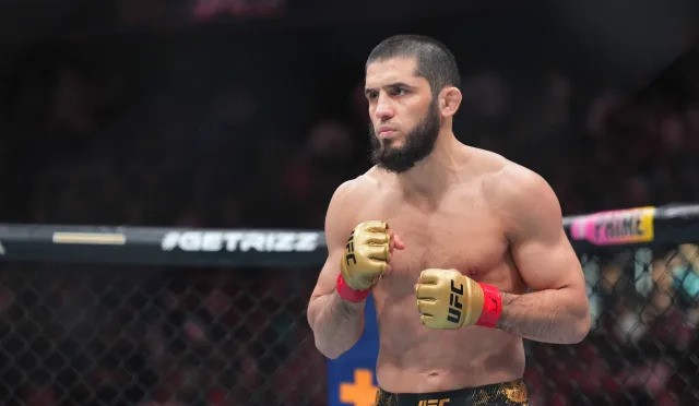 Topuria Bangkit, Makhachev Siap Rebut Posisi Puncak UFC Topuria Bangkit, Makhachev Siap Rebut Posisi Puncak UFC