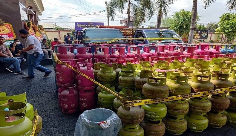 Polres Pelabuhan Belawan Ungkap Praktik Ilegal Pengoplosan Gas Elpiji di Renggas Pulau