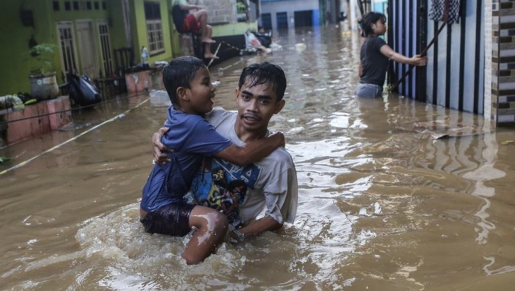 Warga Pademangan Barat Demo Proyek Tol RE Martadinata, Diduga Jadi Penyebab Banjir Berbulan-Bulan