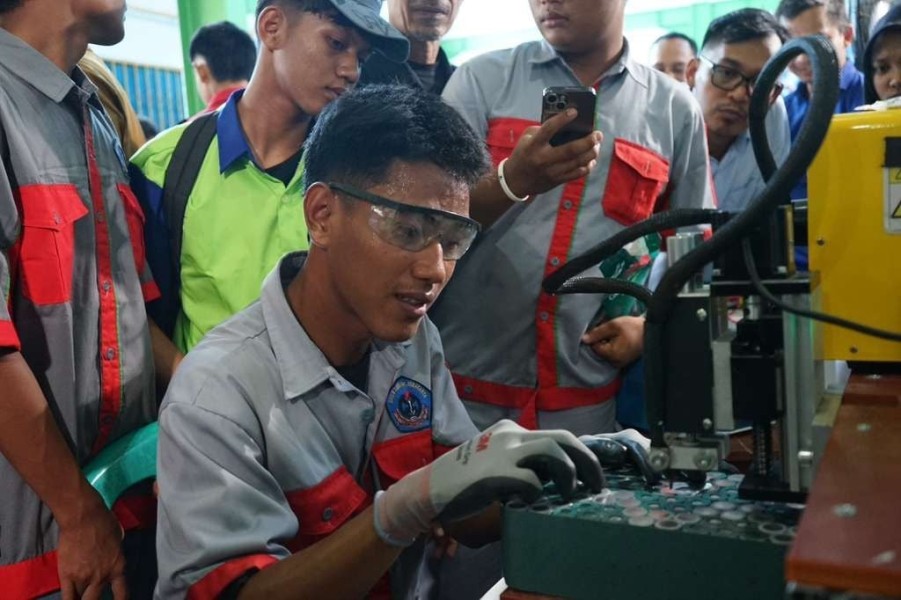 Pelatihan Perakitan Baterai Motor Listrik PLN UID Lampung Perkuat Ekosistem Transportasi Hijau