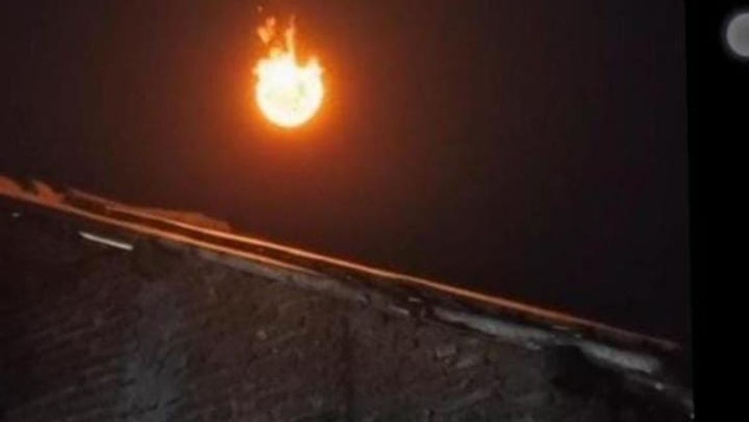 Meteor Besar Muncul di Langit Cirebon, Warga Geger
