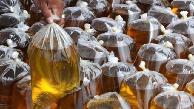 Harga Sembako Jawa Timur Hari Ini, Minyak Curah Turun Ayam Melemah