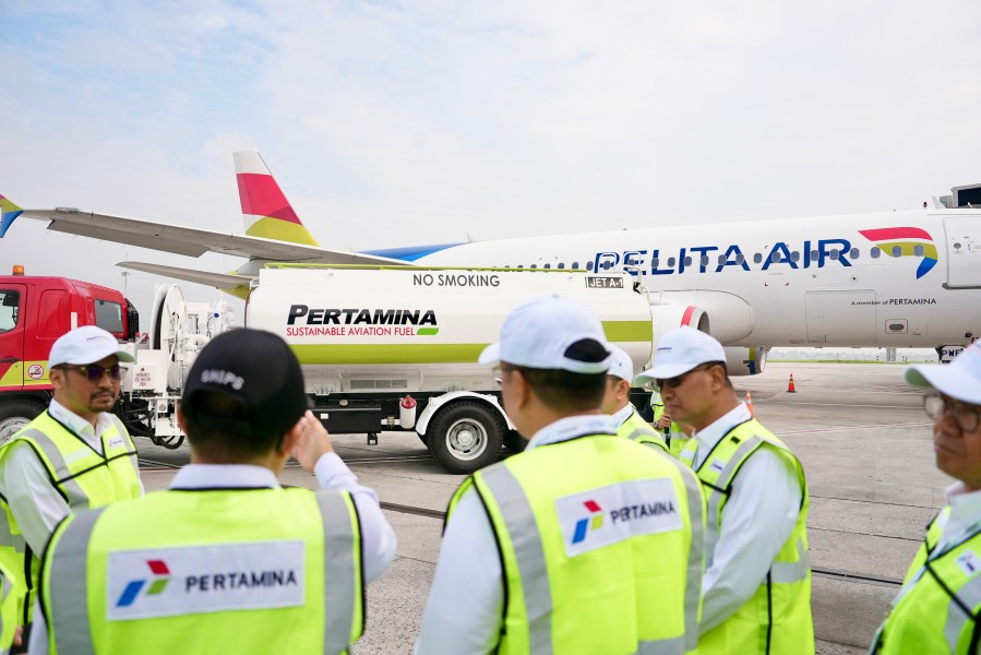 Sustainable Aviation Fuel Dari PT Pertamina Membuktikan Indonesia Siap Menjadi Pemimpin Regional Dalam Energi Terbarukan Sekaligus Mendorong Pertumbuhan Ekonomi Hijau Berkelanjutan Melalui Transportasi Udara