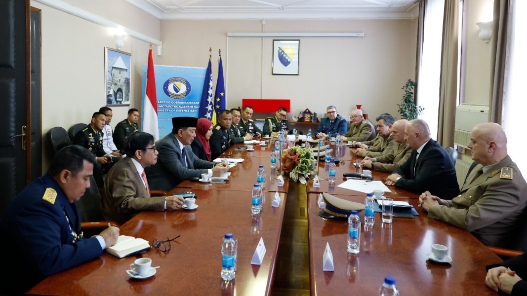 Menhan RI Bangun Kerja Sama Militer dengan Bosnia Herzegovina
