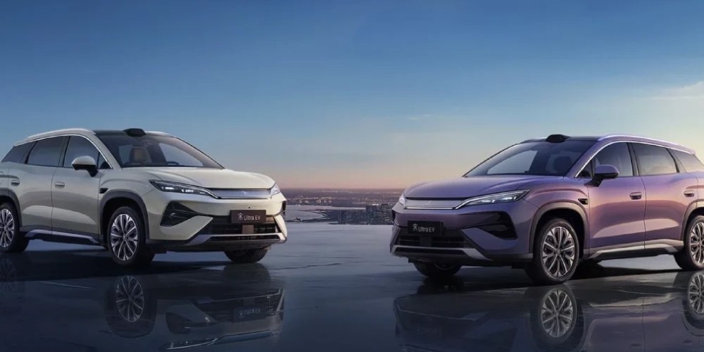 BYD Song Ultra EV Tampil Memukau dengan Inovasi Canggih dan Teknologi Terbaru